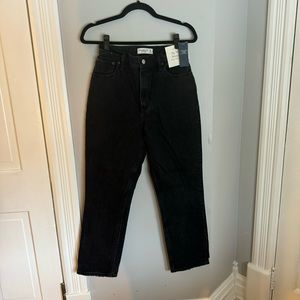 Abercrombie and Fitch - The 90s Straight Ultra High Rise Jean (Curve Love)